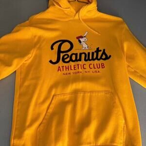 Yellow peanuts snoopy hoodie peanuts